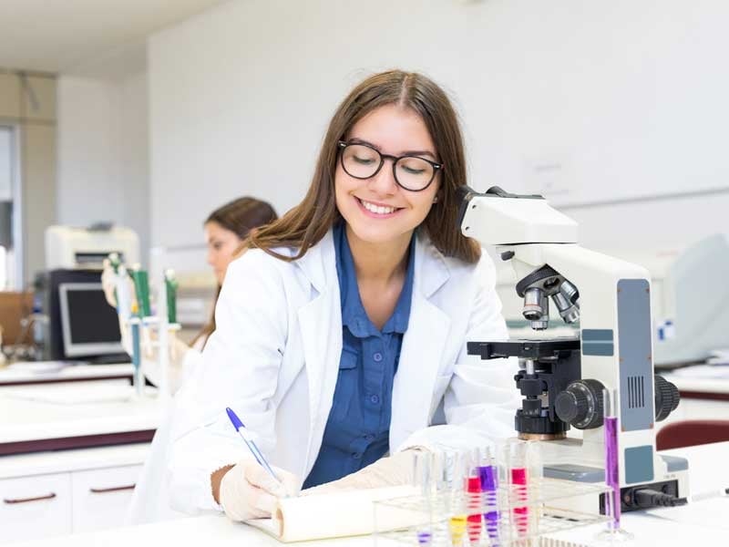 Carrera de medicina: conoce todo lo que implica estudiarla
