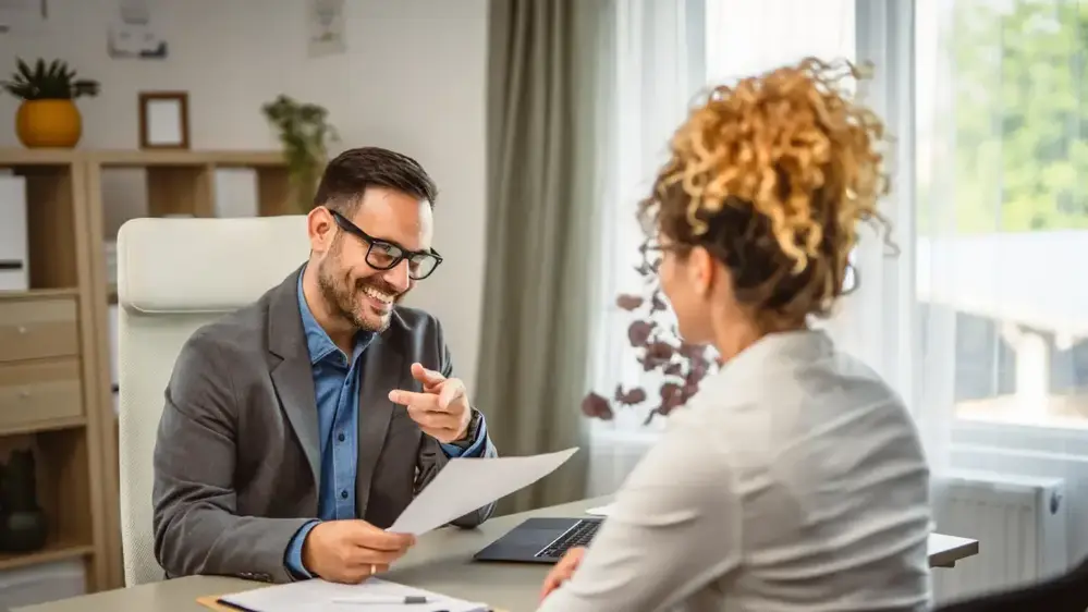 CV en inglés: cómo hacerlo paso a paso (con ejemplos y plantilla)