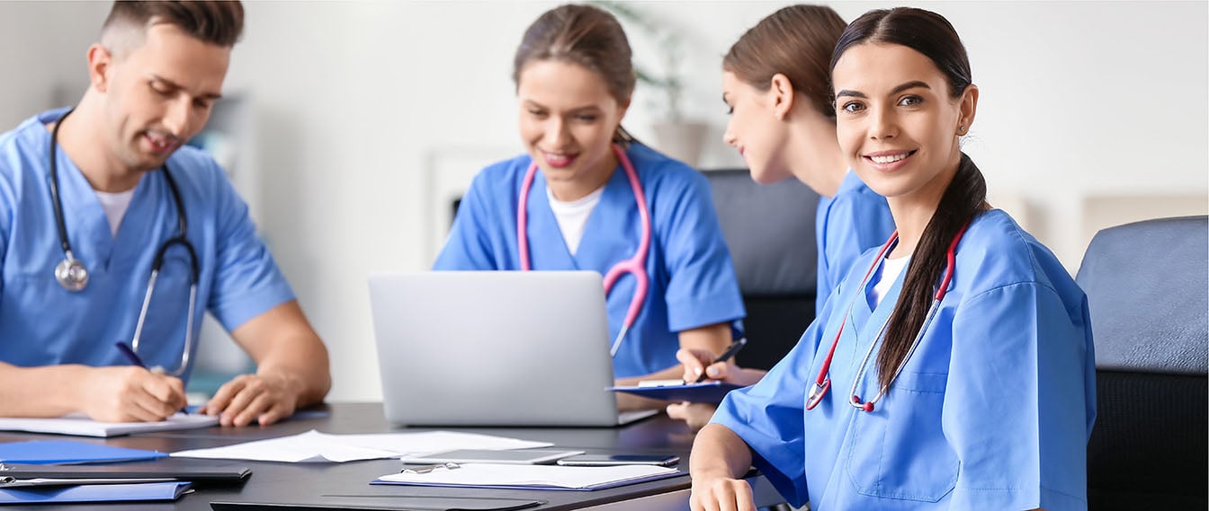 ¿Cómo saber si estudiar Enfermería o Medicina?